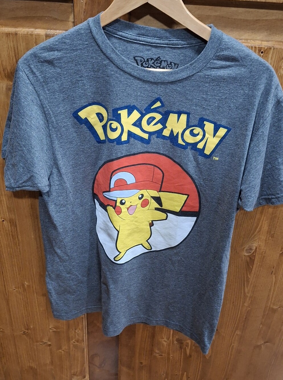 Mens Size Medium Pokemon Gray Pikachu Graphic Tee